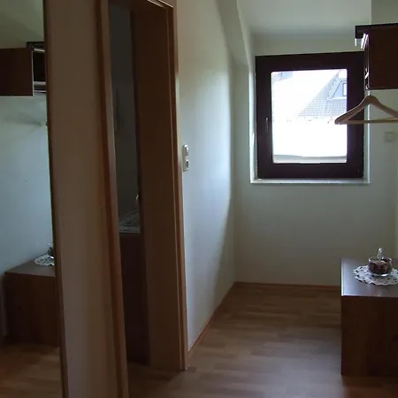 Jütten 3*